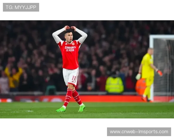 马丁内利伤愈回归贡献一射一传，激活枪手左路攻势