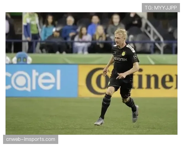 深度战术复盘:剖析罗马四月防守反击效率跃居联赛榜首的原因